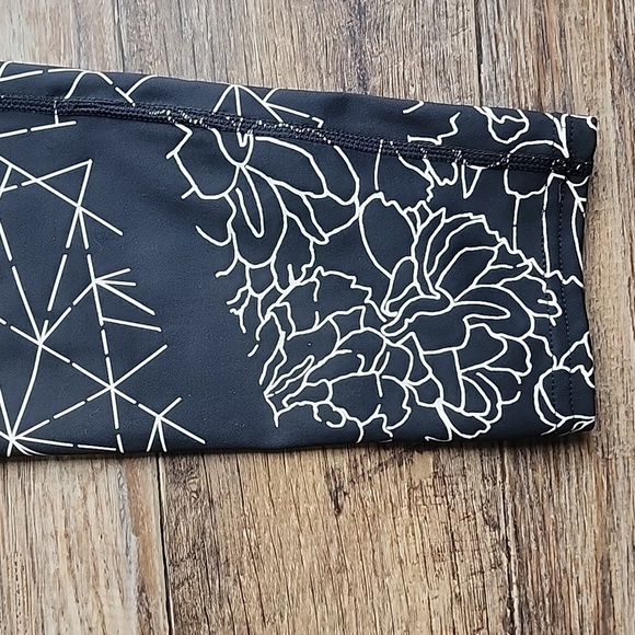 Athleta Capri Leggings Size XXS - Picture 2 of 6